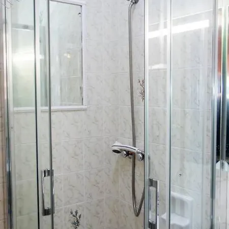 Triana, A Tres Minutos De Parada De Metro. Appartement *