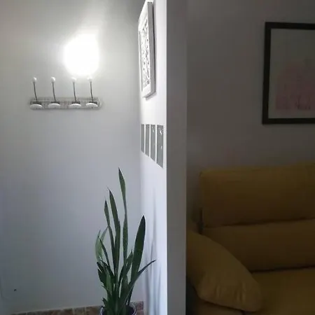 Appartamento Triana, A Tres Minutos De Parada De Metro.